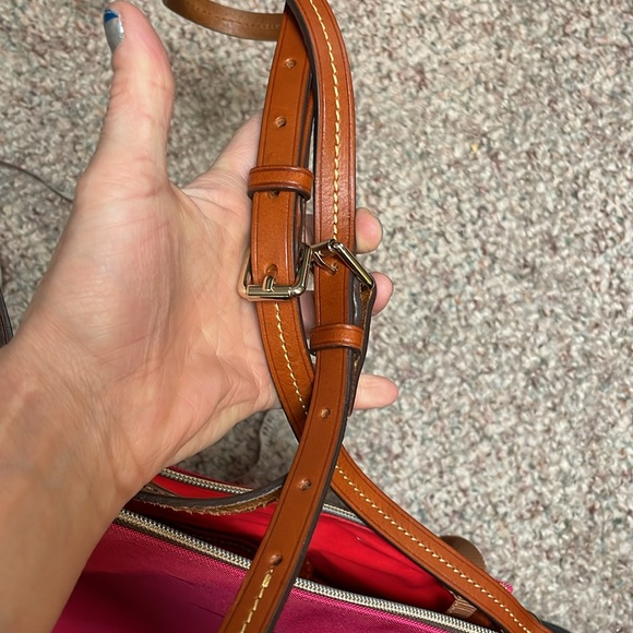 New Dooney & Bourke crossbody - Picture 11 of 11
